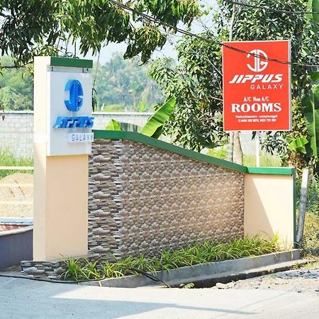 Jippus Galaxy Budget Air Port Hotel Kochi Exterior foto